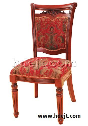 點(diǎn)擊查看商品:餐桌椅